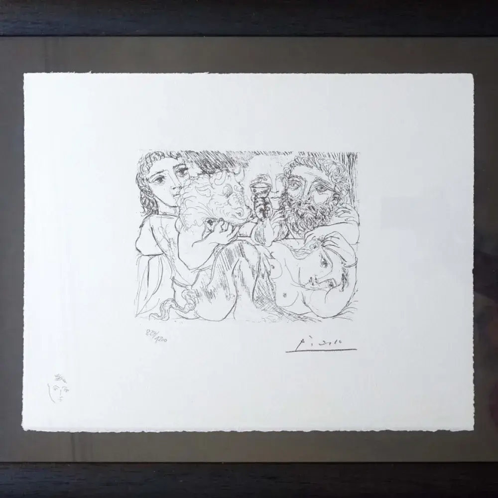 Minotaure, buveur et femmes. Suite Vollard édition Spadem 1973. Lithographie.